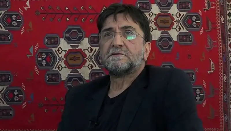 Nihat Genç Hayatını Kaybetti: Gazetecilik Dünyası Üzgün