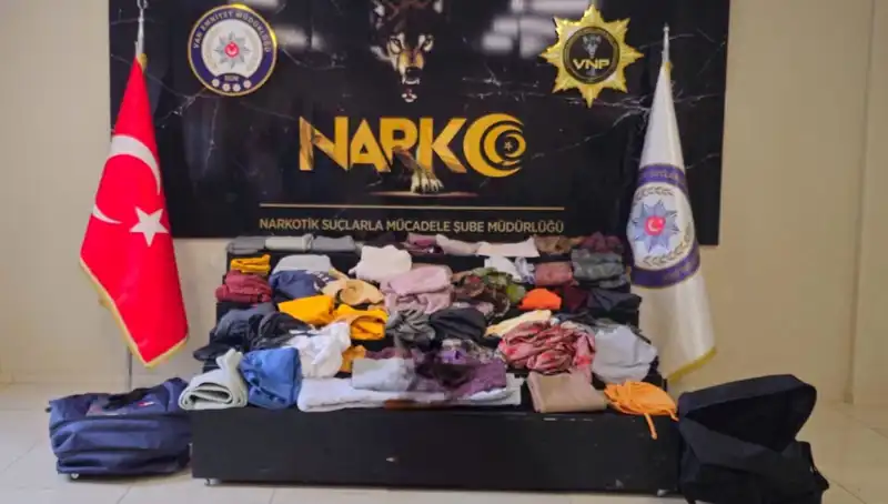 İstanbul'da Narkotik Operasyonu: 32 Kilo Metamfetamin Ele Geçirildi