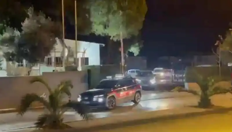 İzmir'de Şoke Eden 24 Saatlik Operasyon: 141 Hükümlü Ele Geçirildi!