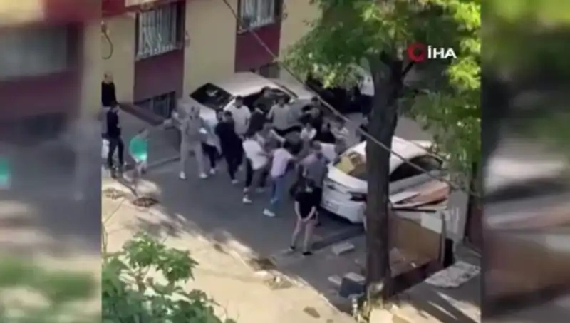 İstanbul'da Madde Bağımlısına Zorla Kapıları Açtıran Dayak Olaya Neden Oldu