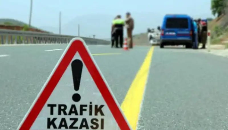 Bitlis'te İki Ayrı Kaza Geride 19 Yaralı Bıraktı