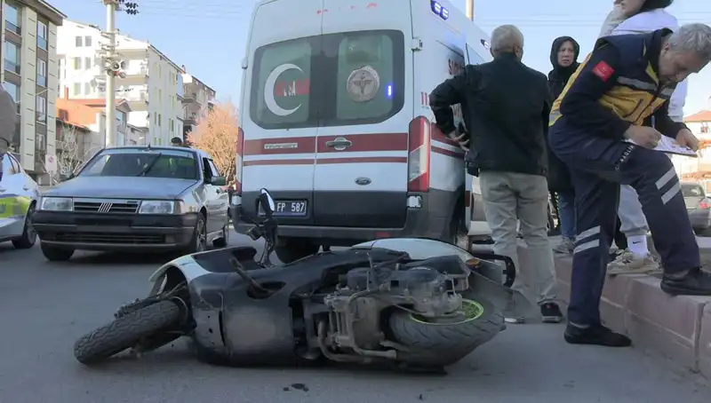 Tavşanlı'da Trafik Kazası: İki Yaralı, Olayın Detayları Şok Etti