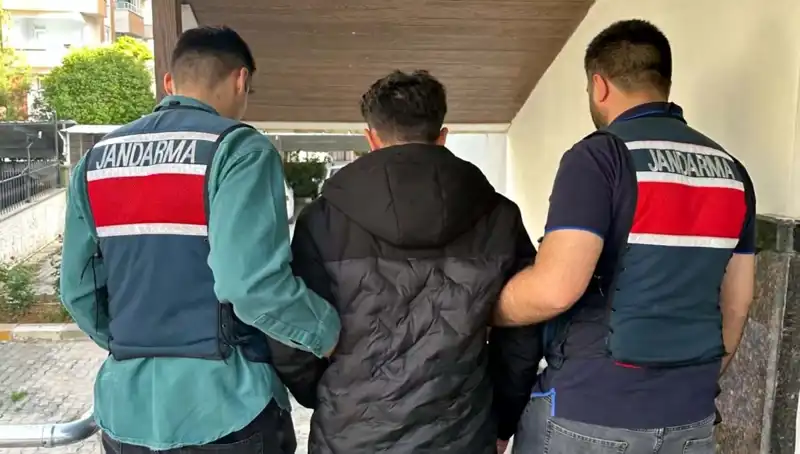 İstanbul'da Dolandırıcılık Çetesi Çökertildi: 35 Kişi Tutuklandı!