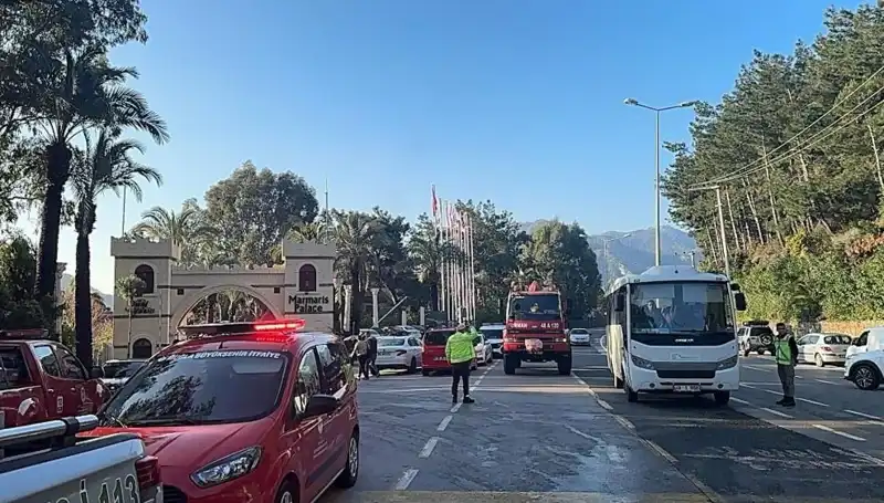 Muğla'daki Beş Yıldızlı Otelde Korkutan Yangın: Tatilciler Panik İçinde!