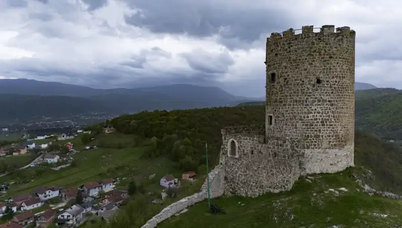 Sokolac Kalesi: Bosna Hersek’in Tarihi Mirası Geçmişten Günümüze Yaşıyor