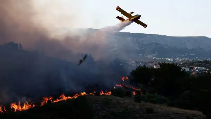 Sakız Adası'ndaki Orman Yangını: Kontrol Altına Alındı, Hasar Tespiti Başladı