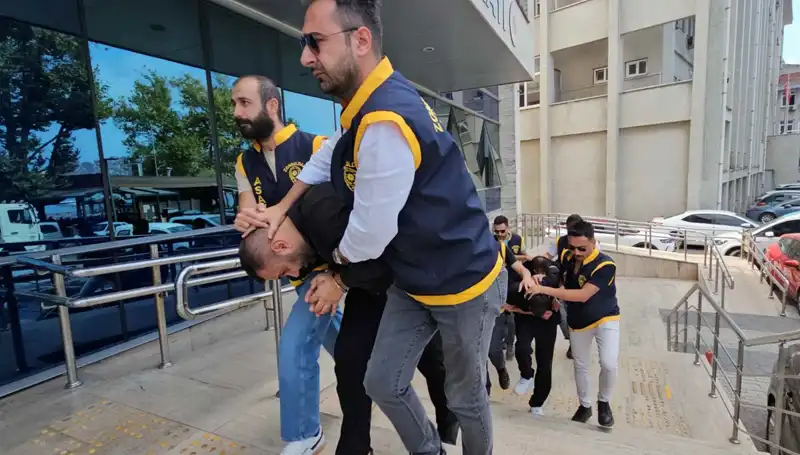 FETÖ İddialarıyla Yüzlerce Milyonluk Dolandırıcılık Skandalı Ortaya Çıktı