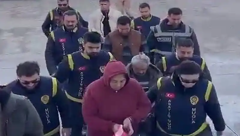 Kayıp Bebek ve Çikolata Poşeti: 7 Yıl Sonra Ortaya Çıkan Korkunç Gerçek
