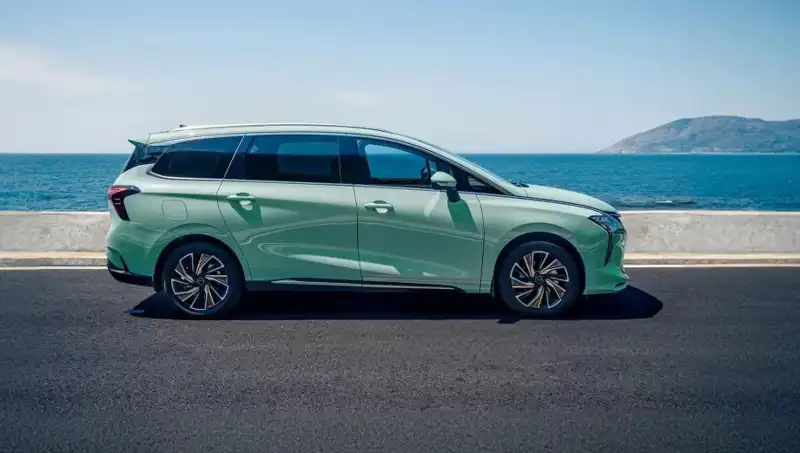 Türkiye’ye Gelen Yeni Çin Otomobili: Forthing ile Tanışın