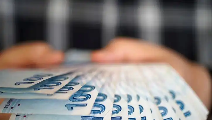 2025 Emekli Promosyon Kampanyaları: Hangi Bankalar Ne Kadar Veriyor?