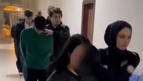 İstanbul'da Silah Zoruyla Telefon Gaspı: 5 Şüpheli Yakalandı!