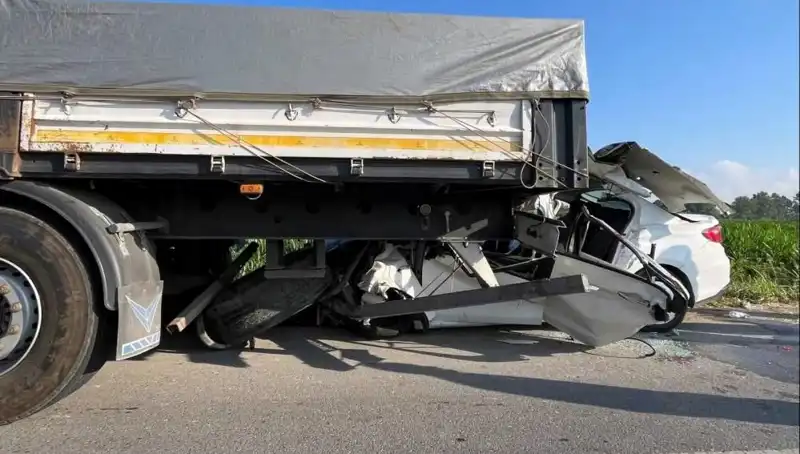 Sakarya'da Feci Kaza: Bir Kişi Hayatını Kaybetti, Detaylar Şokta!