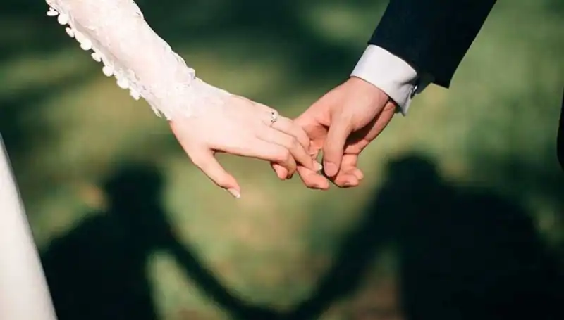 Sosyal Medyada Tanıştılar, Evlilik Vaadiyle 2,5 Milyon Lira Vurgun Yediler!
