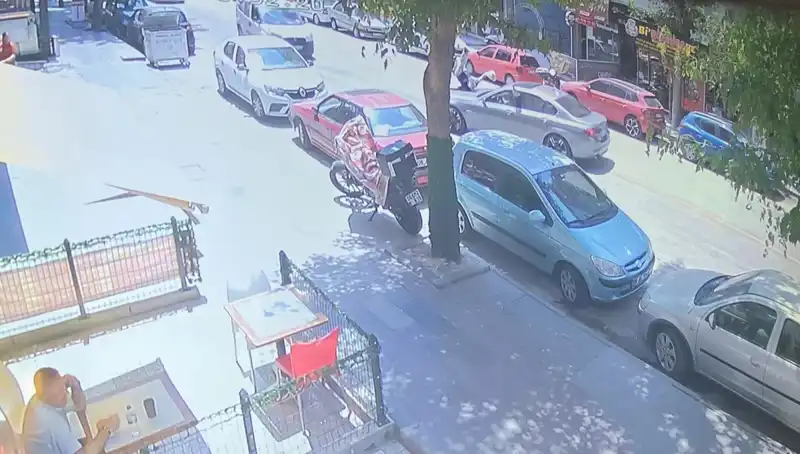 İstanbul'da Karşıdan Karşıya Geçerken Araba Çarpması: Görgü Tanıkları Konuştu